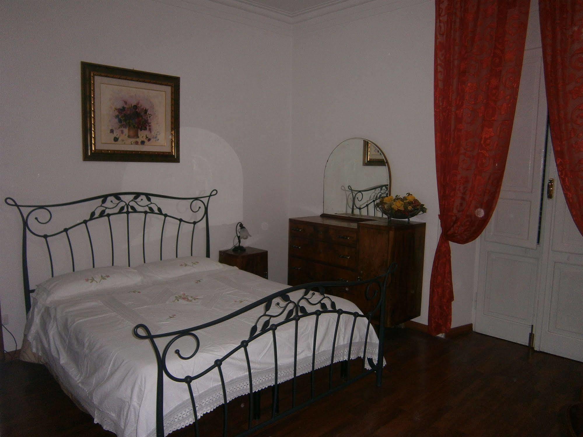 Hotel Lucky House Roma Esterno foto